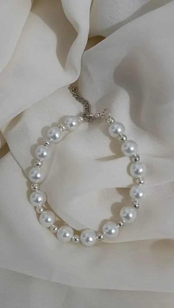 Elegant Pearl Bracelet